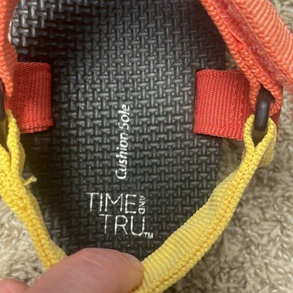 Sandals - Picture 3 of 3